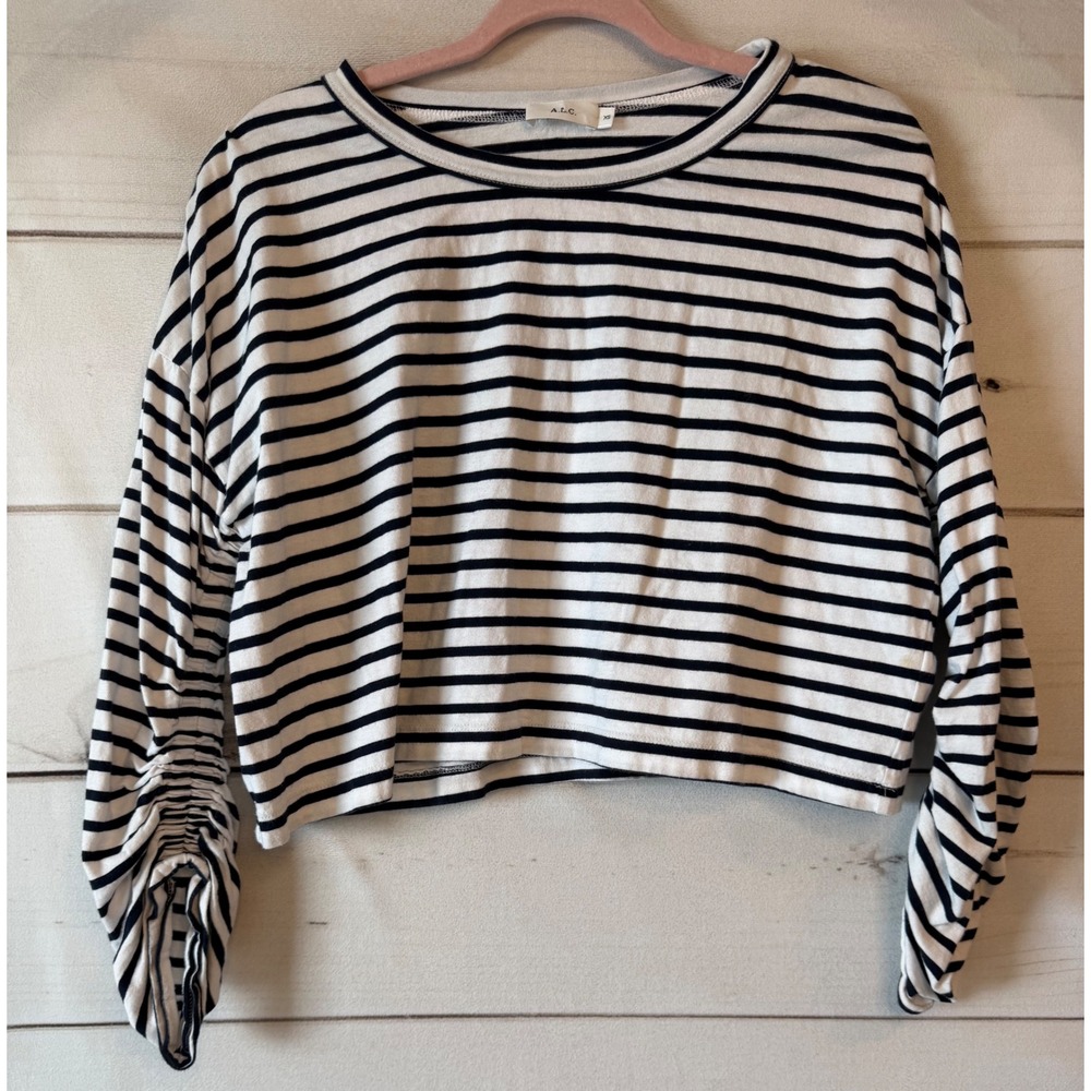 A.L.C. Black White Striped Ruched Sleeve Cropped Top XS 8KTOP00234